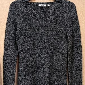 Uniqlo Dark Grey Marled Cozy Sweater